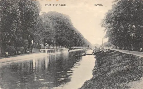BR62096 the canal hythe uk