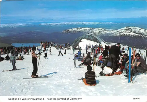 uk50398 scotlands winter spielplatz summit of cairngorm scotland uk