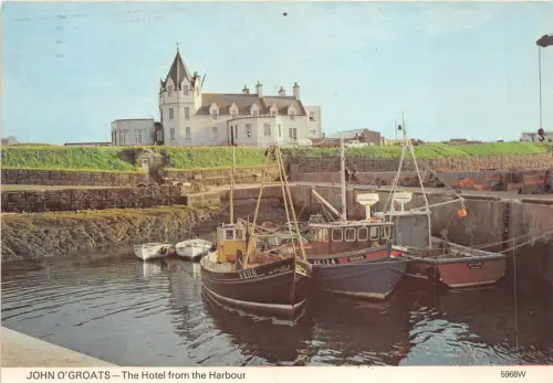 uk49819 john o groats hotel from the harbour scotland uk