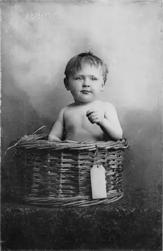 BR74323 a basket full child enfant real photo uk