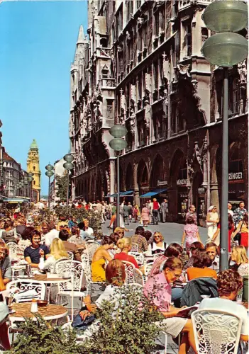 B73228 Fußgängerzone München am Rathaus Deutschland