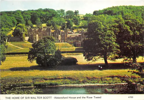 uk44768 home of sir walter scott abbotsford house and river tweed scotland uk