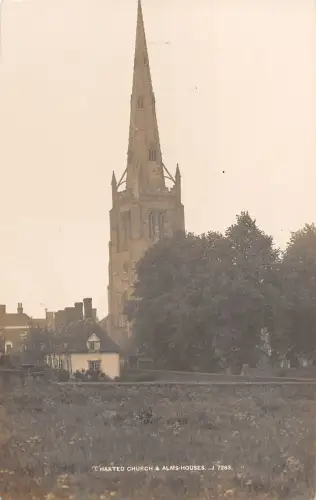 BR74600 thaxtierte Kirche und Almosen Häuser Echtfoto UK