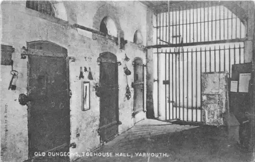 uk40177 old dungeons tolhouse hall yarmouth real photo uk