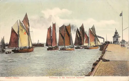 BR64006 Einfahrt in GT Yarmouth Hafen Schiff Bateaux UK