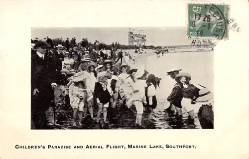 BR81602 Kinderparadies und Luftflug Southport Marine Lake UK