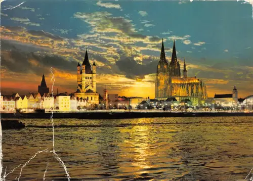 B46965 Köln am Rhein Rheinufer Mit Dom und Gross St Martin Deutschland
