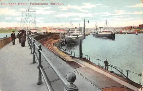 BR64257 Boulogne Boote Folkestone Hafenschiff Bateaux UK