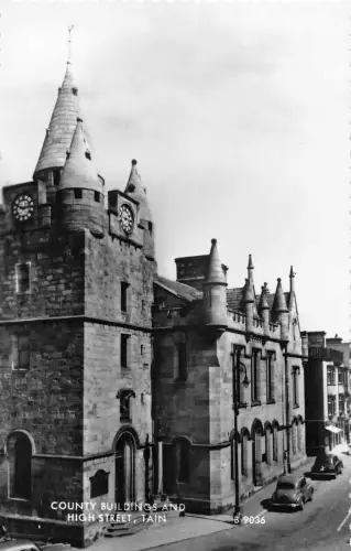 uk17922 Landgebäude und High Street Tain Schottland Echtfoto UK