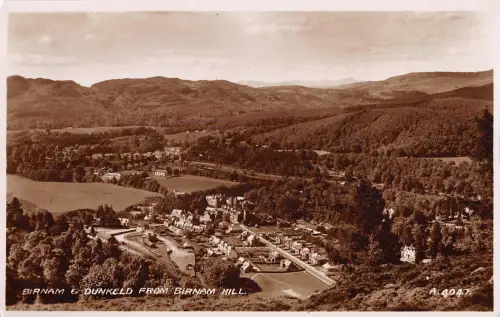 uk15920 dunkeld and birnam from birnham hill scotland uk