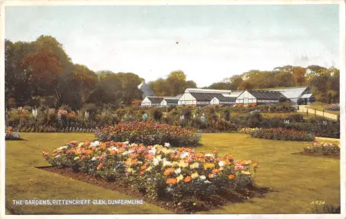 uk15408 pittencrieff glen the gardens dunfermline scotland uk