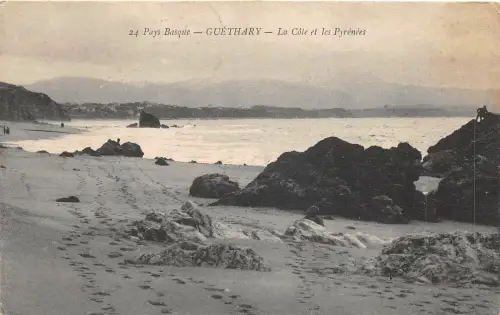 Lot303 guethary la cote et les pyrenees cote basque france