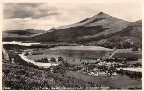 uk13818 tummel valley and schiehallion kinloch ranoch schottland echtfoto uk