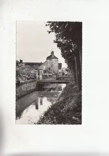 BF26632 les fosses et tour des rempar aubigny sur nere france front/back image