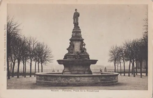 BF16113 nevers fontaine place de la republique france front/back image