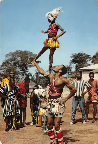 B70535 Tanzkostüme Afrika Akrobatische Tänzerinnen Afrika