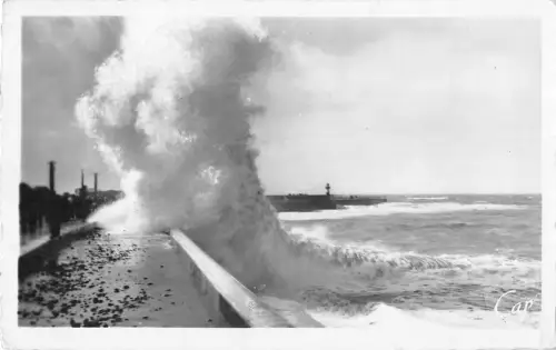 BR53570 St Valery en Caux jourde temepete Frankreich