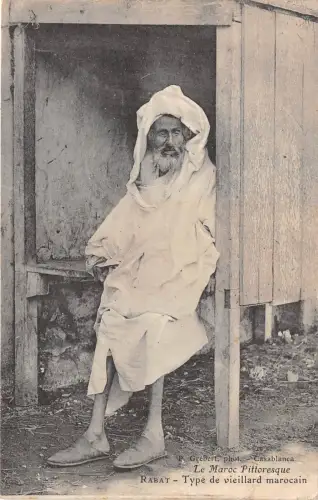 B84773 marokko rabat type de vieillard marocain folklore typen bettler afrika