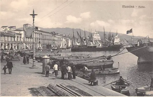 B93997 messina porte ship bateaux italy