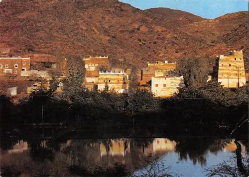 BT13691 Region Saudi Arabien Süd reflektiert auf Abha Saudi Arabien