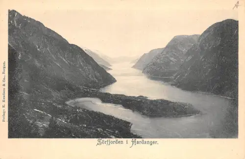 B92313 sorfjord i hardanger norway