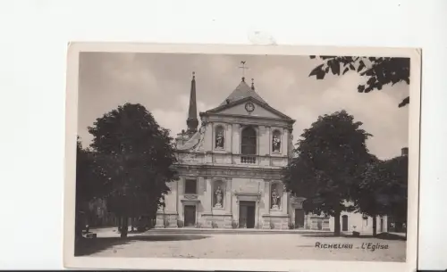 B79838 richelieu l eglise france front/back image