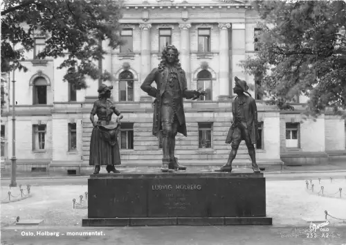 br106720 monumentet oslo holberg norwegen Skandinavien