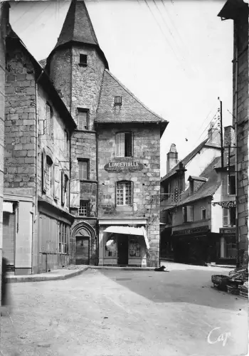 BR19888 Ussel maison gregoire et rue du 4 septembrie france