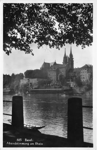 B55952 Basel Abendstimmung am Rhein Schweiz