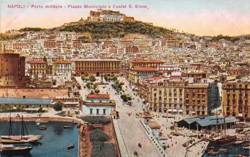 br106988 porto militare piazza communio e castel s elmo napoli italien