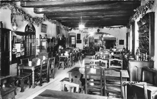 BR40653 Cite medievale de Perouges ostllerie du vieux France