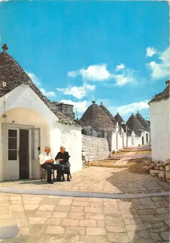 BR48086 Alberobello lacitta dei truli Italien