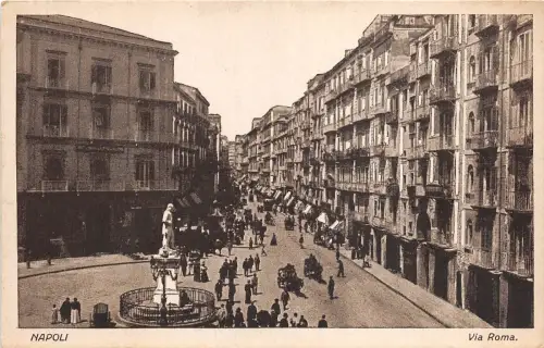 B94826 napoli via roma italy
