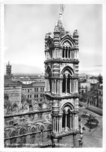 BT2479 Campanile della cattedrale palermo Italien
