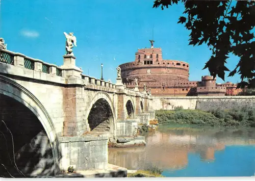 B109624 Italien Roma Pont et Chateau de St. Ange Brücke Fluss Statuen Burg