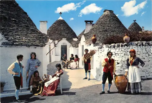 br108545 alberobello italien folklore typen kostüm