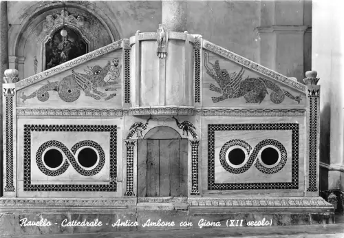 br108624 catedrale antico ambone con giona ravello italien skulptur kunst postwagen
