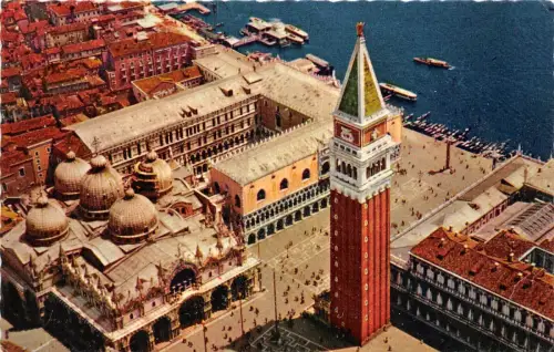 BG27934 venezia piazza s marco italy