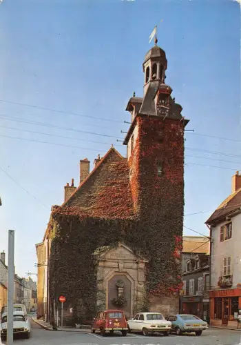 BR84560 le beffroi de nuits st georges belgium car voiture