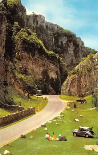 B88970 the cliffs cheddar gorge car uk 14x9cm