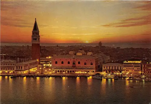 BR11112 Venezia Tramonta sul Bacino S marco italy