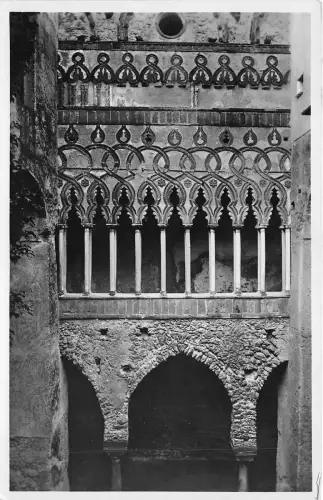 B94821 ravello palazzo rufolo antico cortile italien Echtfoto