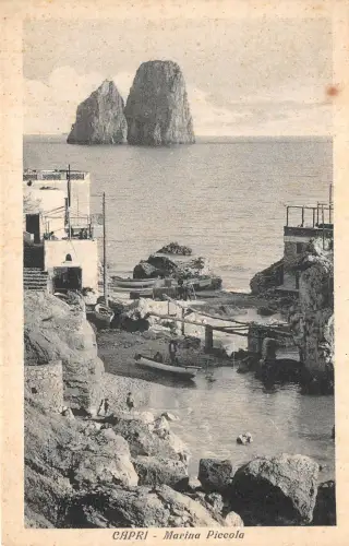 Lot125 capri italy small marinaboat