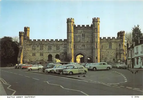 uk49180 battle abbey gateway uk car