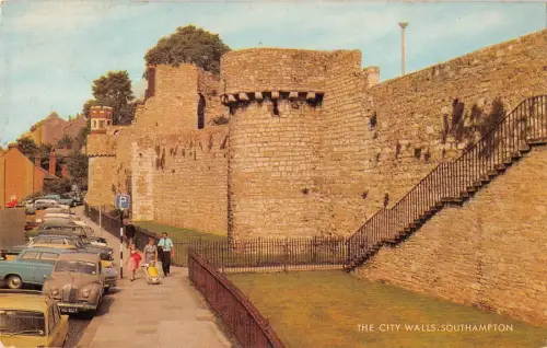 BR77495 the city walls southampton car voiture uk 14x9cm