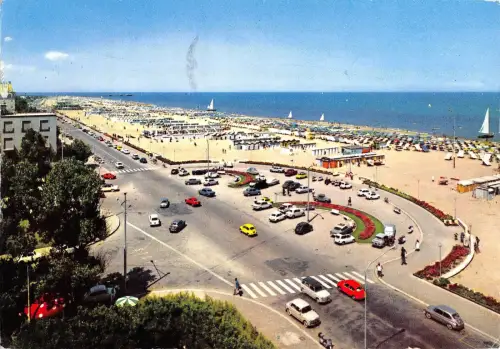 BT4651 Rimini Lungomare Car Voiture Italy