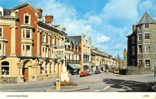 BR77890 Landrindod Wells Auto Möbel Wales 14x9cm