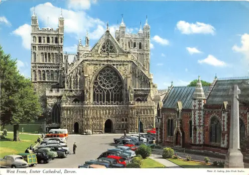 BT17773 west exeter cathedral devon car voiture uk
