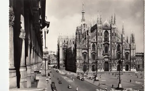 BF15345 milano piazza del duomo auto italy front/back image