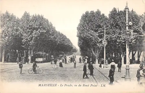BR72534 le prado vu du rond point tramway tram bike marseille france